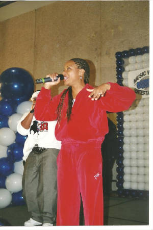 ULMII_MCLyte_HoustonMall_2002.jpg